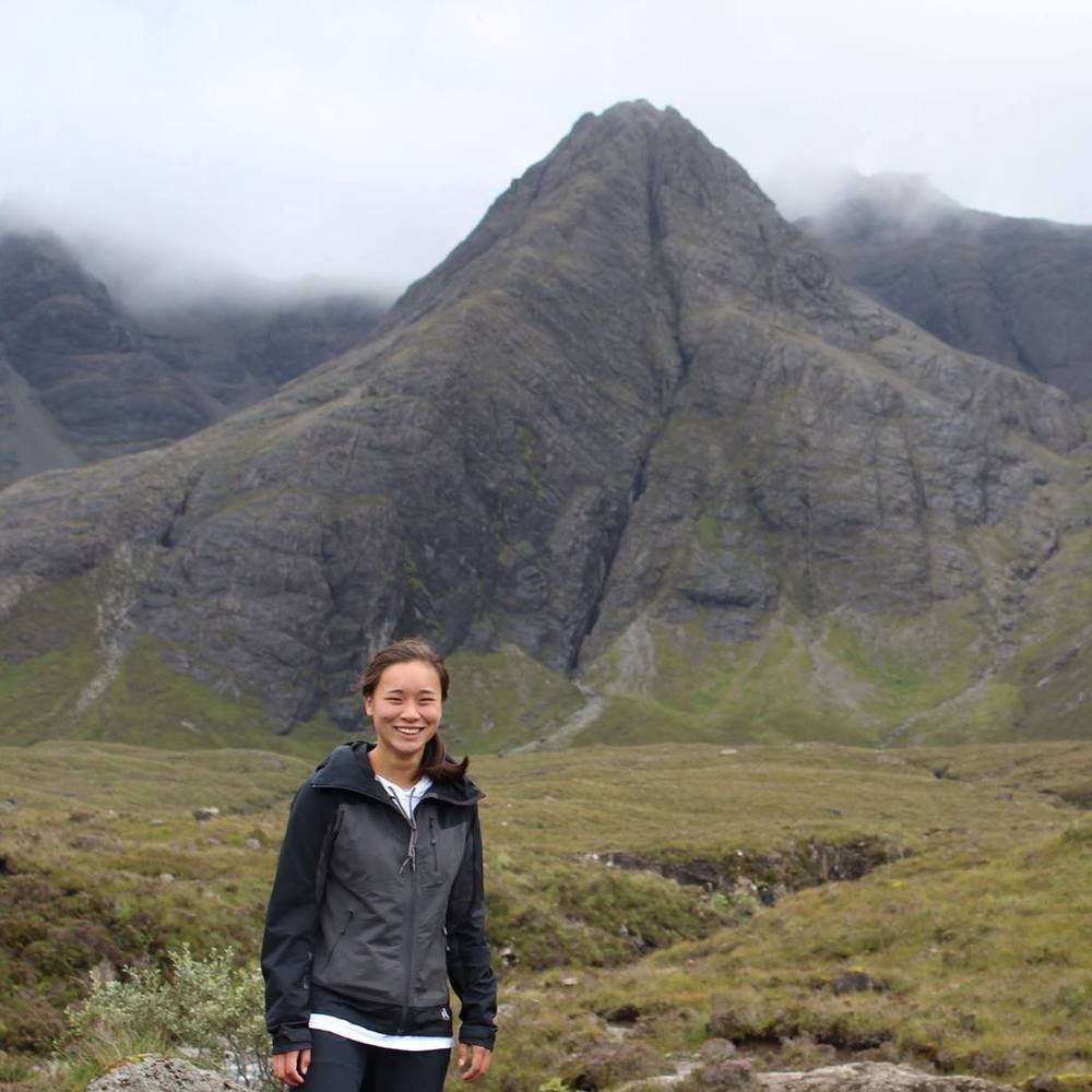Meet your Posher, Elise